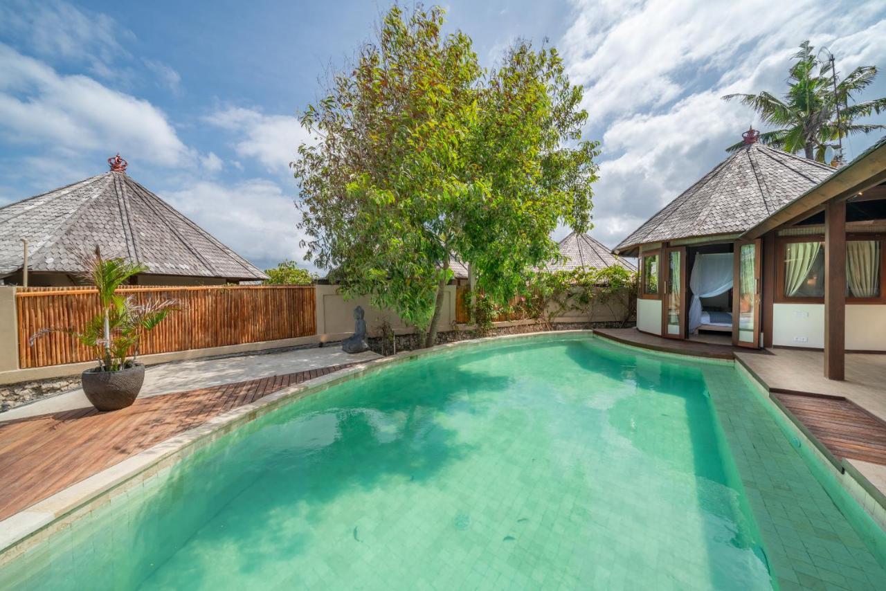 נוסה-למבונגן Blue Lagoon Avia Villas מראה חיצוני תמונה