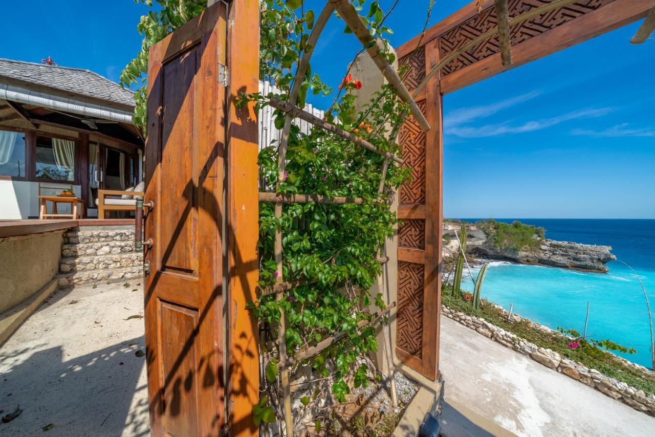 נוסה-למבונגן Blue Lagoon Avia Villas מראה חיצוני תמונה