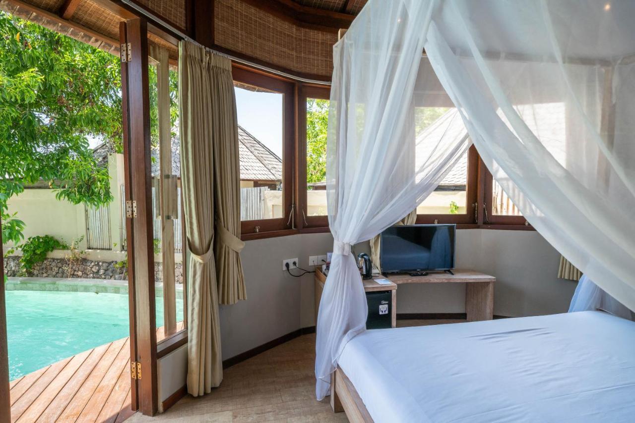 נוסה-למבונגן Blue Lagoon Avia Villas מראה חיצוני תמונה