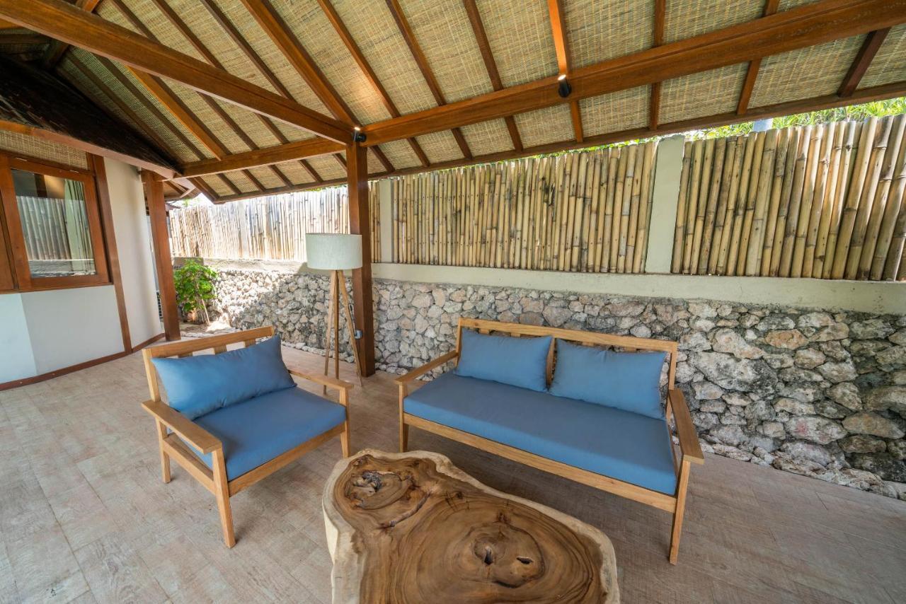 נוסה-למבונגן Blue Lagoon Avia Villas מראה חיצוני תמונה