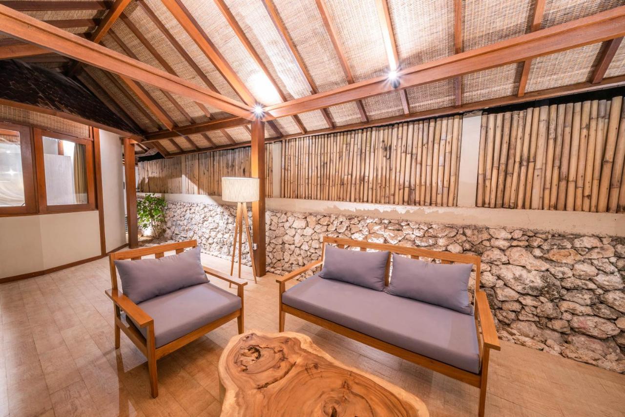 נוסה-למבונגן Blue Lagoon Avia Villas מראה חיצוני תמונה