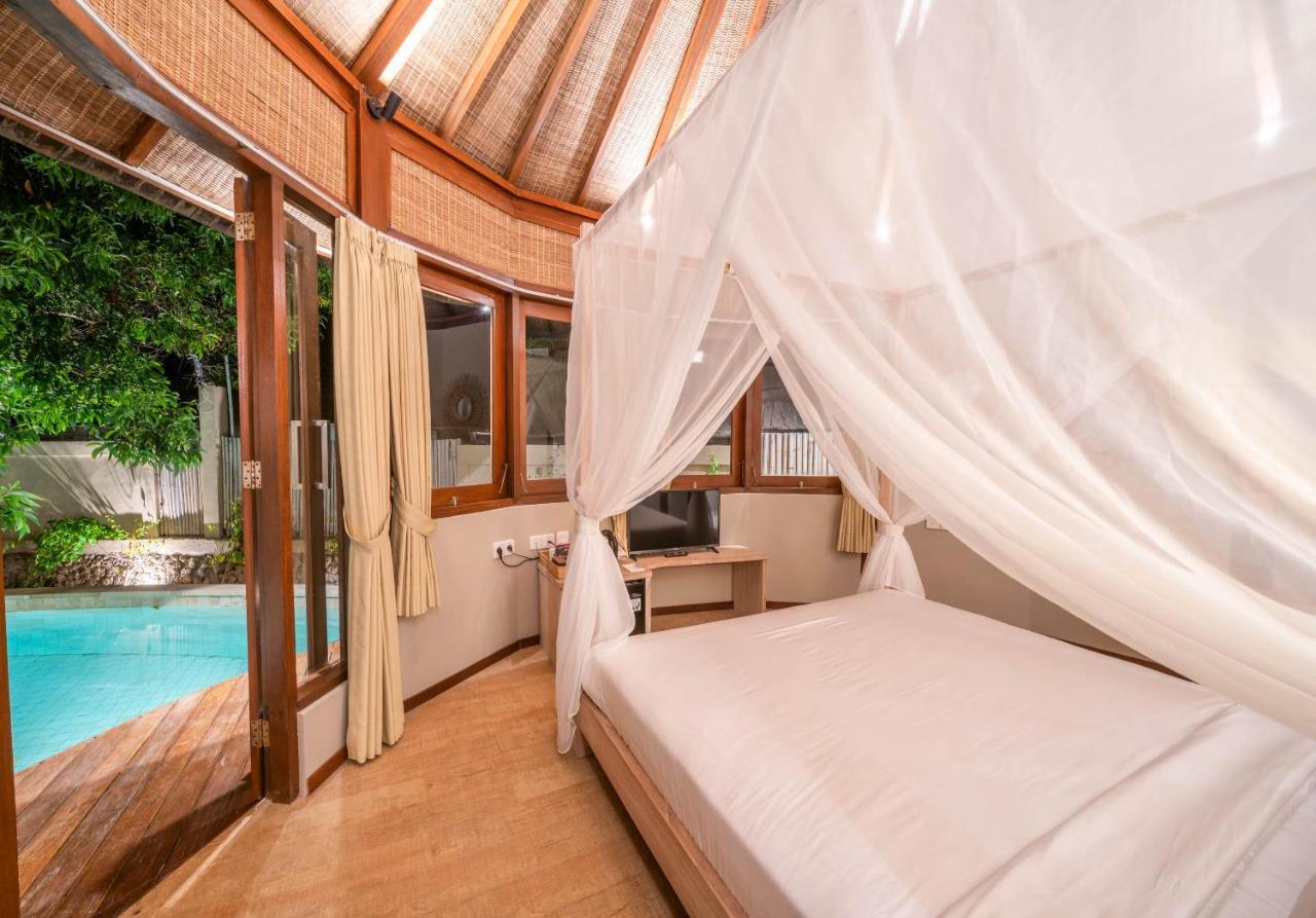 נוסה-למבונגן Blue Lagoon Avia Villas מראה חיצוני תמונה